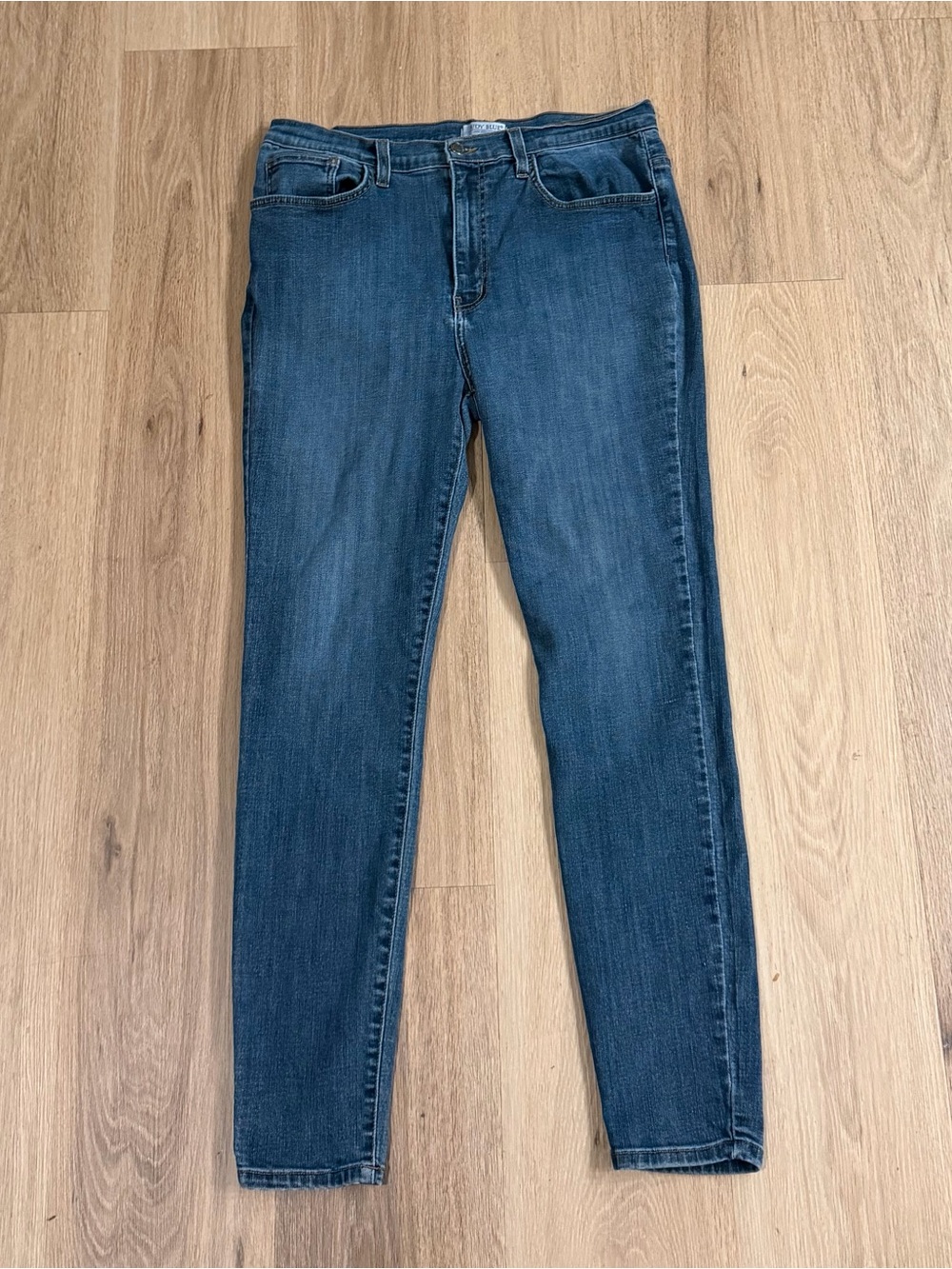 Judy Blue Women’s High-Rise Dark Wash Skinny Blue Jeans size 2XL Made In USA